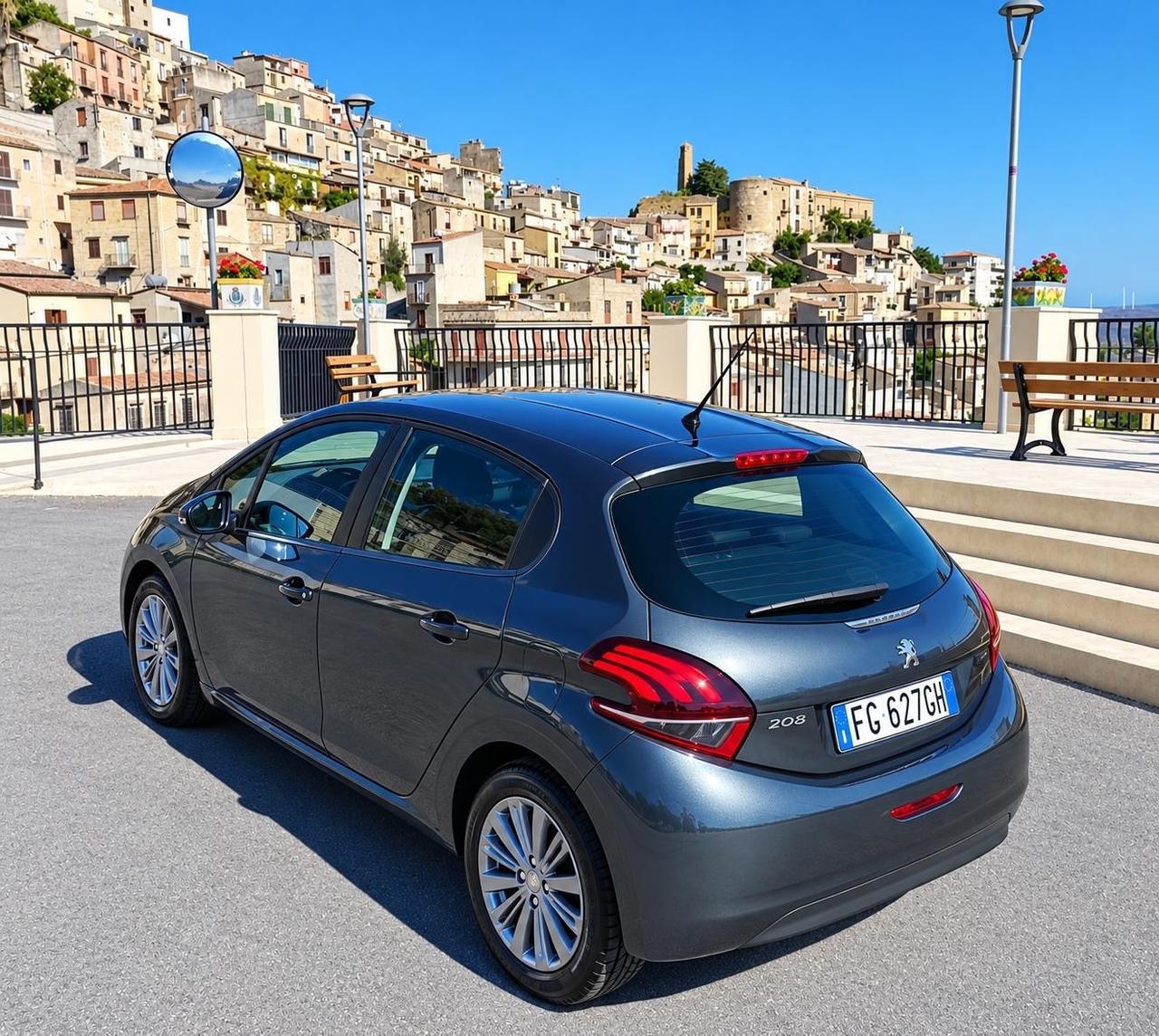 Peugeot 208 BlueHDi 75 5 porte Allure