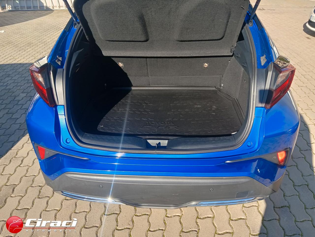 Toyota C-HR 2.0 Hybrid E-CVT Trend