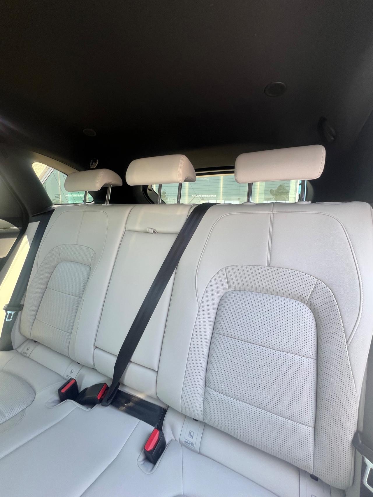 Jaguar F-Pace 2.0 D 204 CV AWD aut. R-Dynamic S