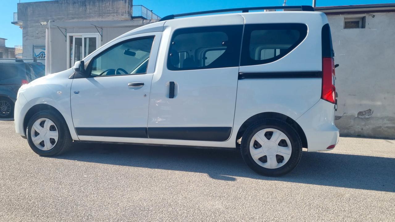 Dacia Dokker 1.6 8V 100CV Start&Stop GPL Lauréate