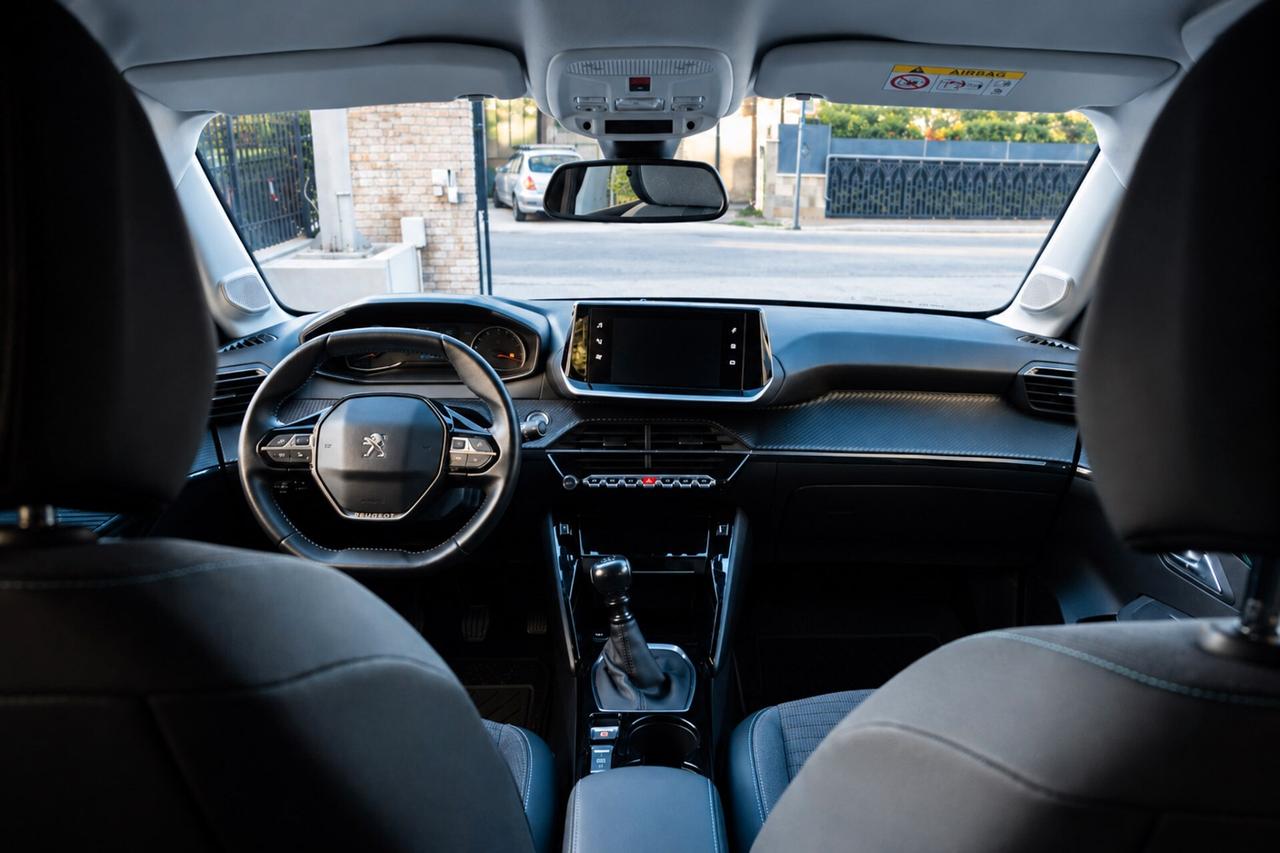 Peugeot 208 1.2 GT-Line 100 CV 5 porte