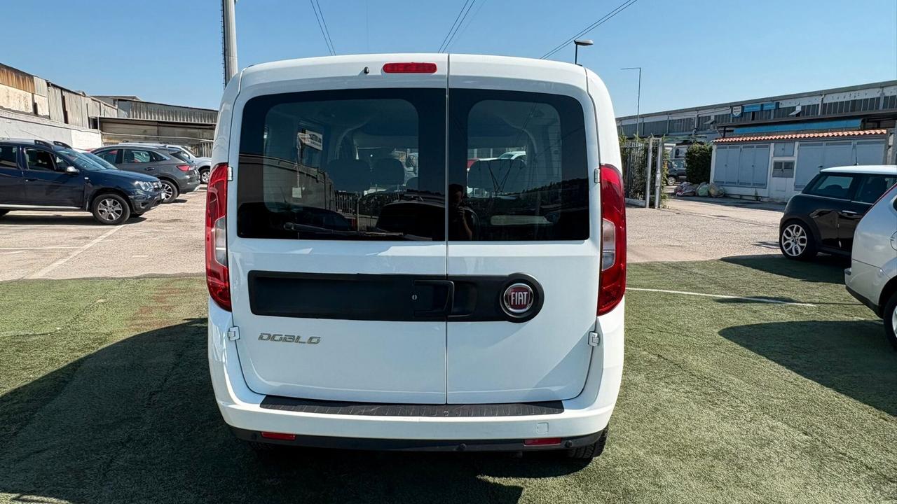 Fiat Doblo 1.6 MULTIJET 263 | DIESEL 46346020 CC 1598 CV 120 KW 88 VAN,