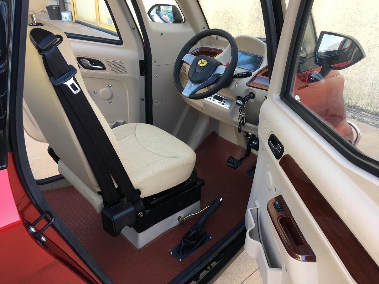 DELTA1 scooter cabinato anziani/disabili