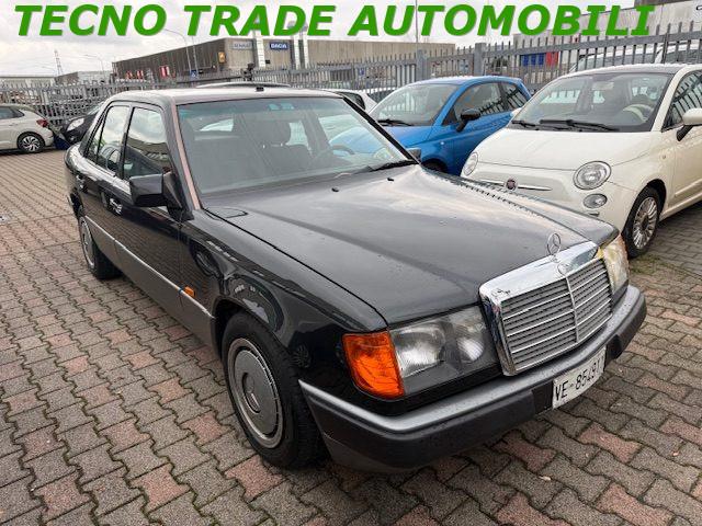 MERCEDES-BENZ 200 E #uniproprietario