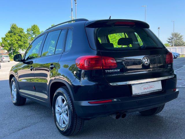 VOLKSWAGEN Tiguan 2.0 TDI 110 CV Cross BlueMotion Technology
