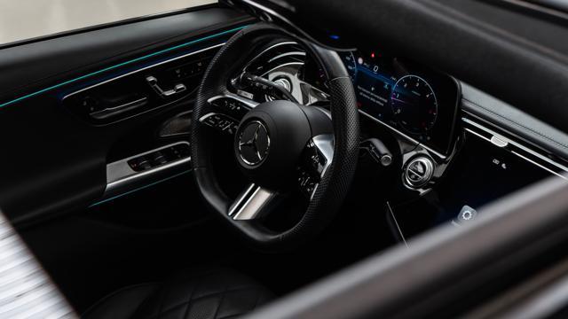 MERCEDES-BENZ E 220 d 4Matic AMG Premium Plus IVA GANCIO TETTO