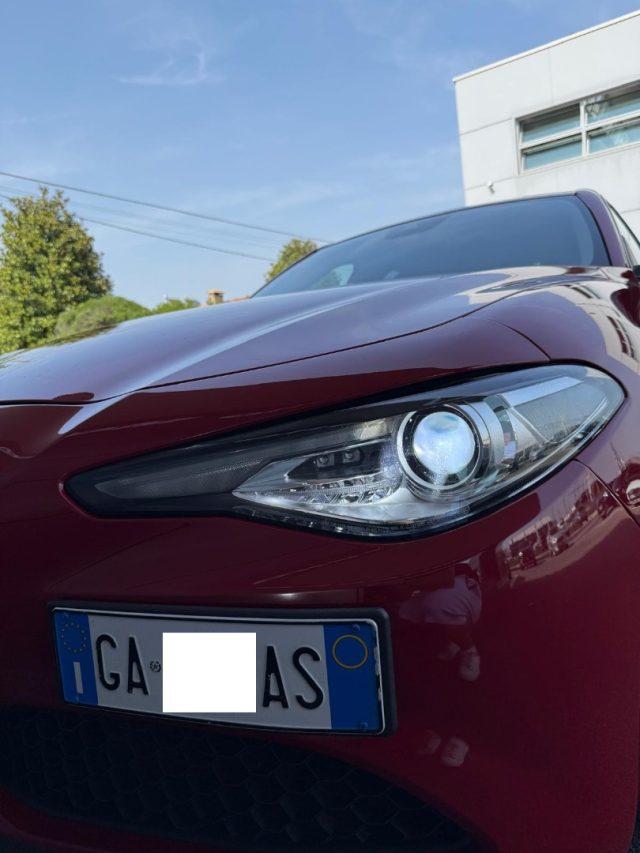 ALFA ROMEO Giulia 2.2 Turbodiesel 160cv AT8 Sprint BLACK PACK-18"
