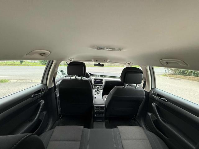 VOLKSWAGEN Passat Variant 1.6 TDI SCR DSG Business BMT