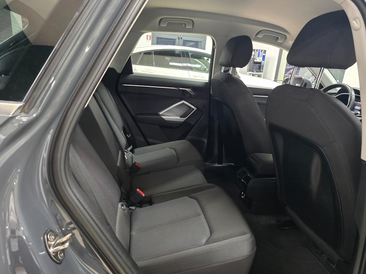 Audi Q3 35 TDI S tronic Business Advanced