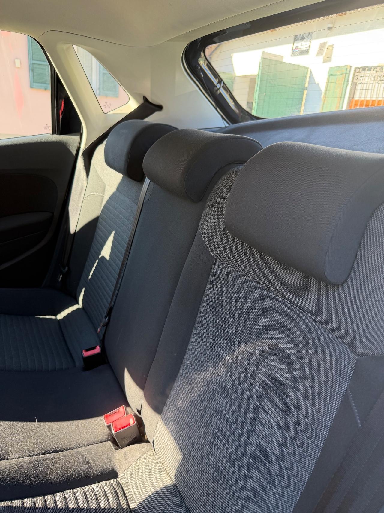 Volkswagen POLO 1.2 TDI DPF 5P NEOPAT KMCERT