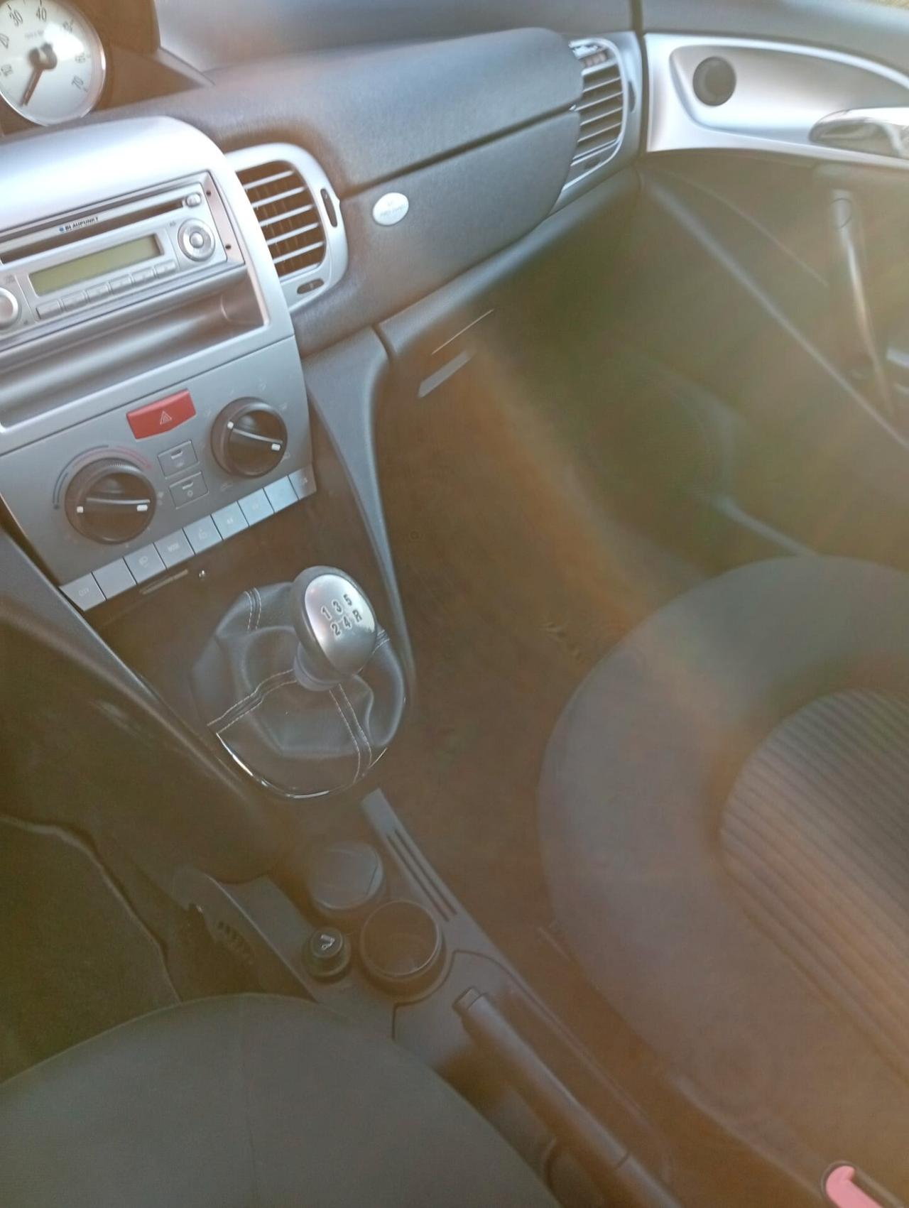 Lancia Ypsilon 1.2 Argento