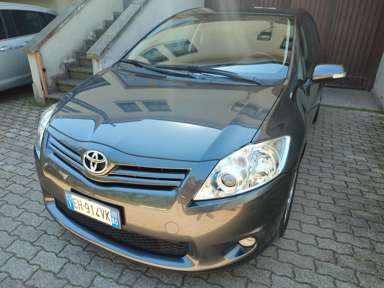 TOYOTA AURIS 1.6BENZINA POCHI KM COME NUOVA STUPENDA