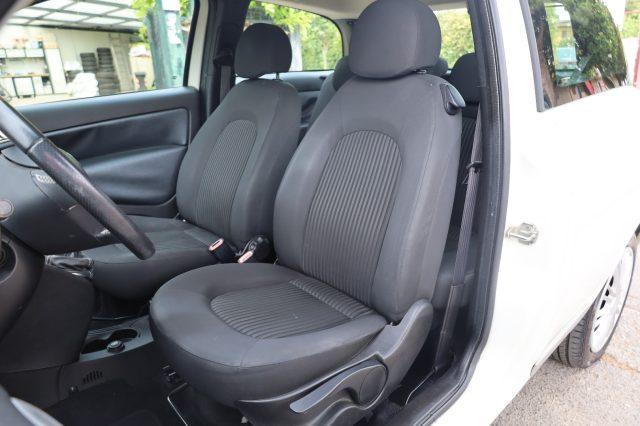 LANCIA Ypsilon 1.2i 69CV 5Porte UniProprietario per NEOPATENTATI