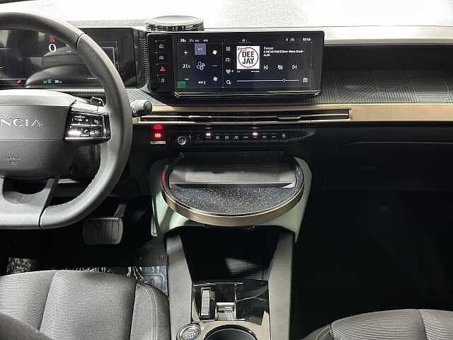 Lancia Ypsilon Hybrid e-DCT KM ZERO
