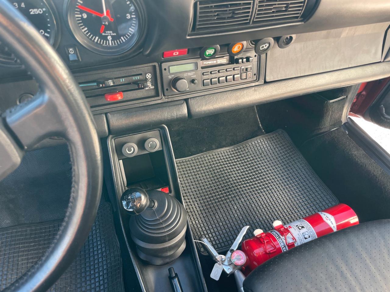 Porsche 930 911 - 3.3 Turbo