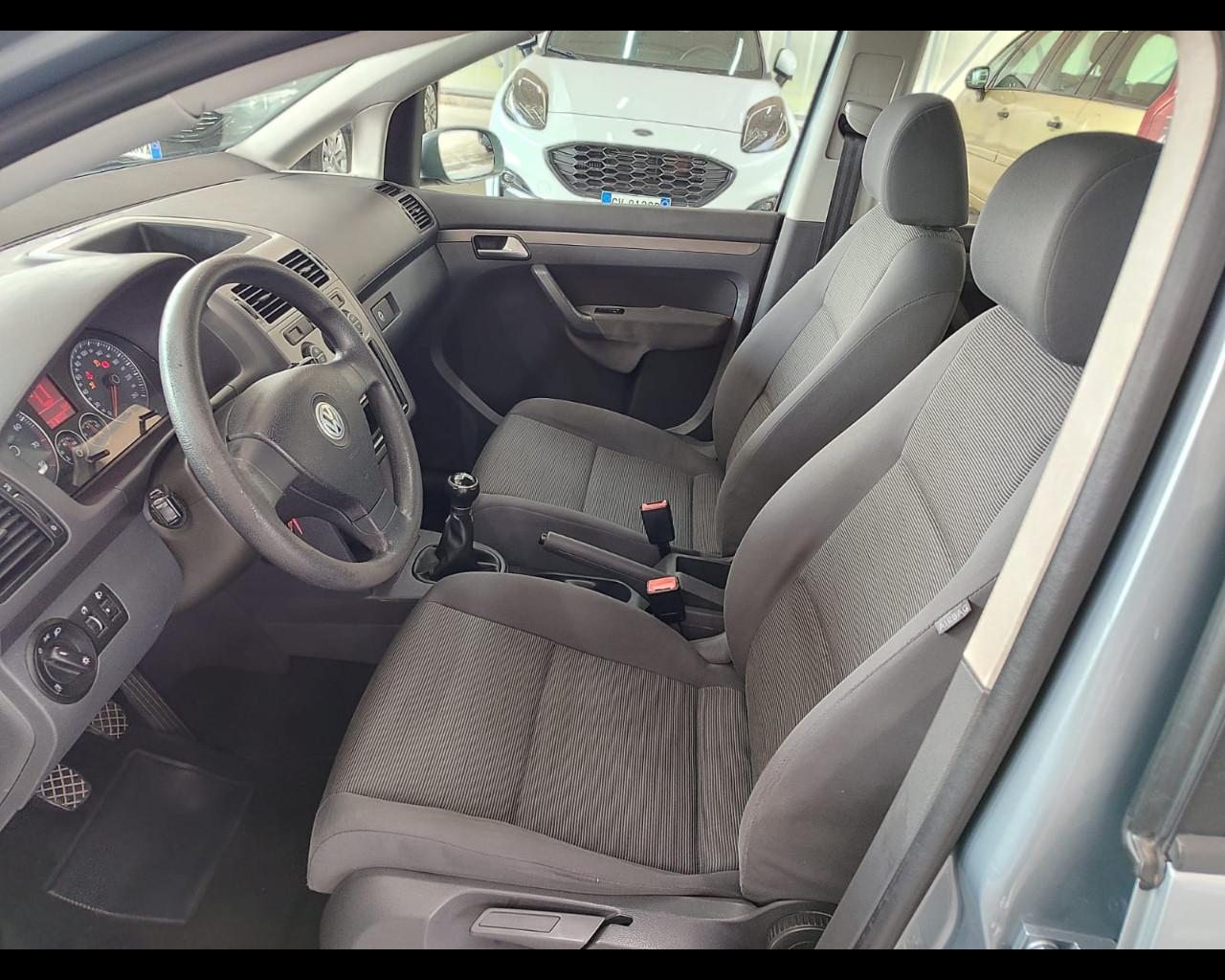 VOLKSWAGEN Touran 2.0 Trendline Ecofuel 7 Posti