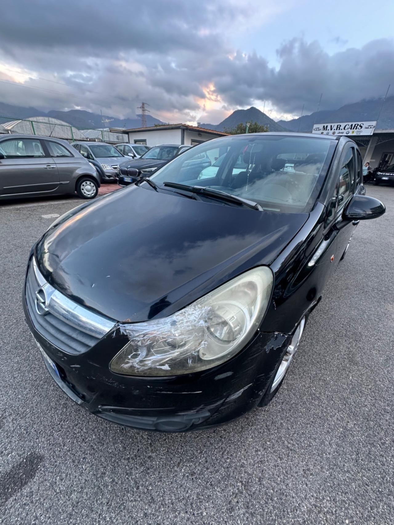 Opel Corsa 1.2 5 porte Cosmo