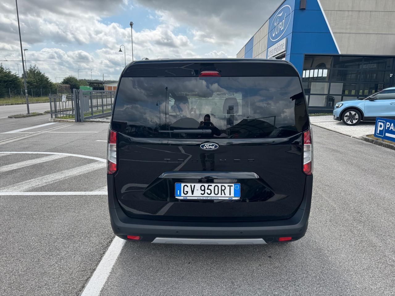 Ford Tourneo Courier Active 1.0EcoB. 125CV Autom