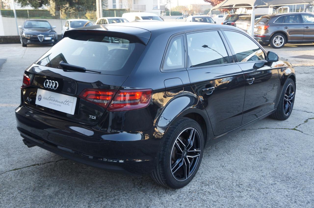 Audi A3 2.0 TDI 150 CV clean diesel Attraction