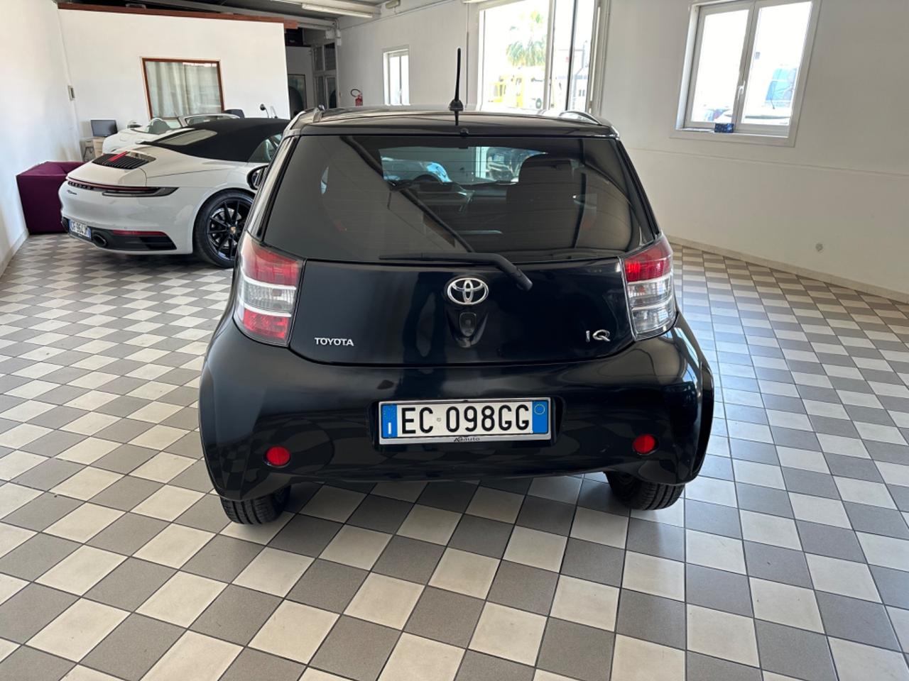 Toyota iQ 1.0 Sol