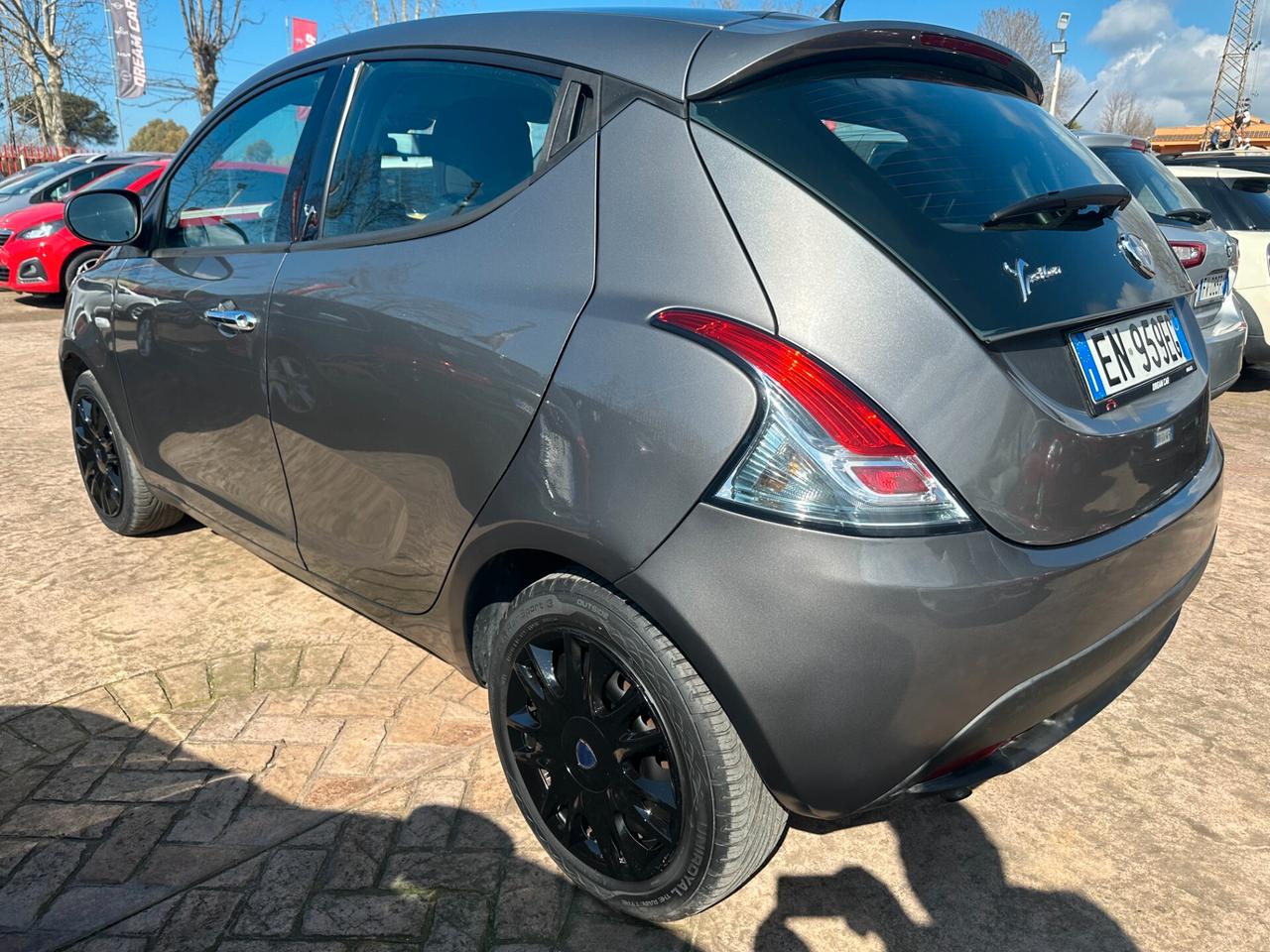 LANCIA YPSILON GOLD TAGLIANDI FINANZIAMENTO