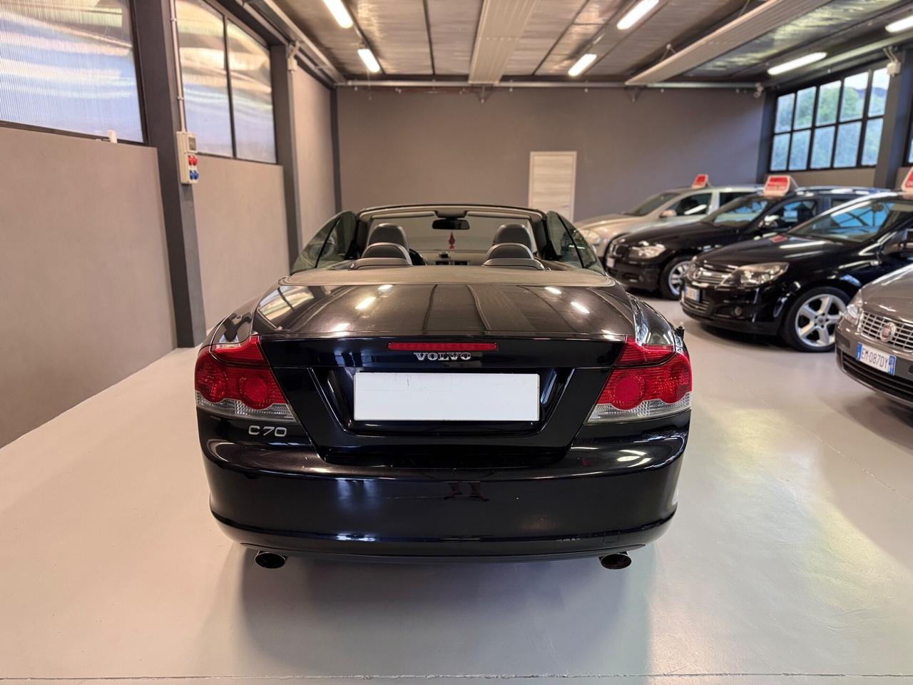 Volvo C70 2.4 D5 20V Momentum