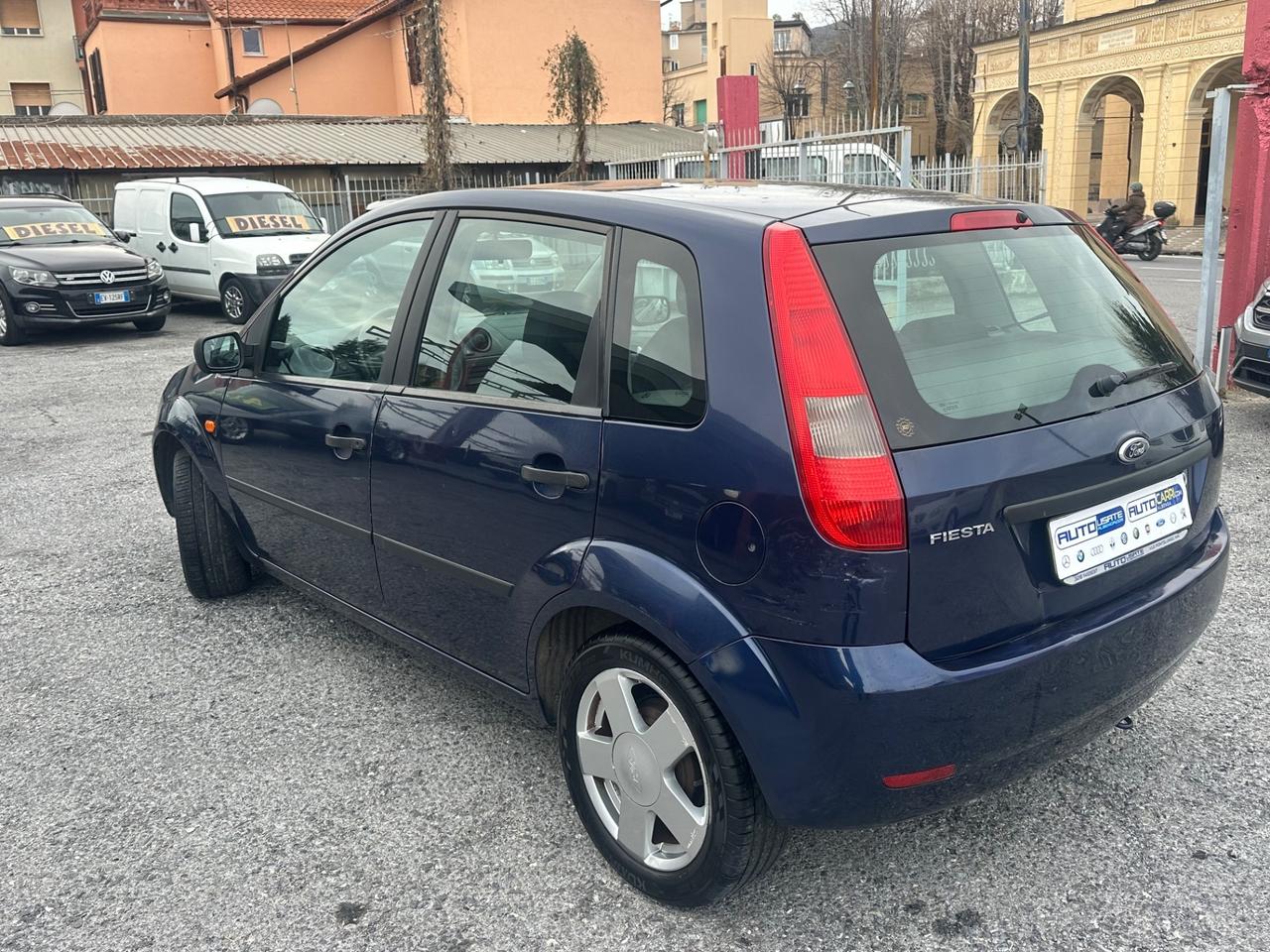 Ford Fiesta 1.4 16V 5p. Ghia