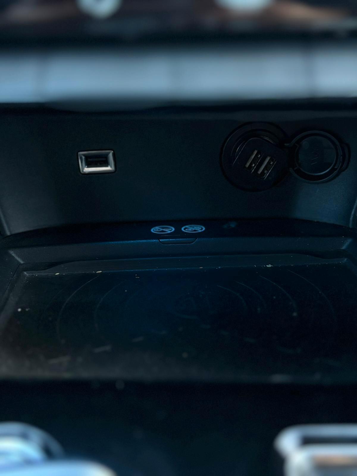 Peugeot 3008 HDi 130 S&S EAT8 Allure Black Friday