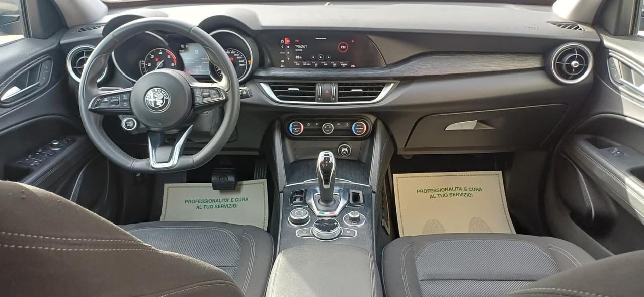 Alfa Romeo Stelvio 2.2 Turbodiesel 160 CV AT8 RWD Business