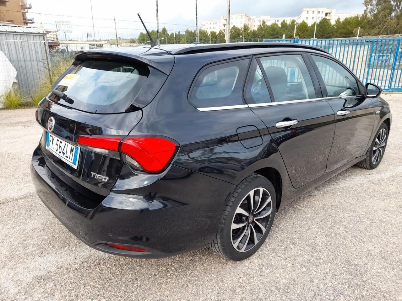 Fiat Tipo 1.3 Mjt S&S SW Lounge 95cv