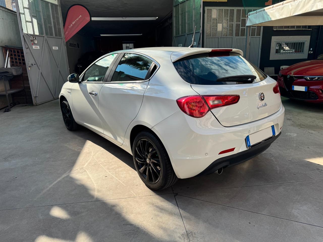 Alfa Romeo Giulietta 1.6 JTDm-2 105 CV Distinctive