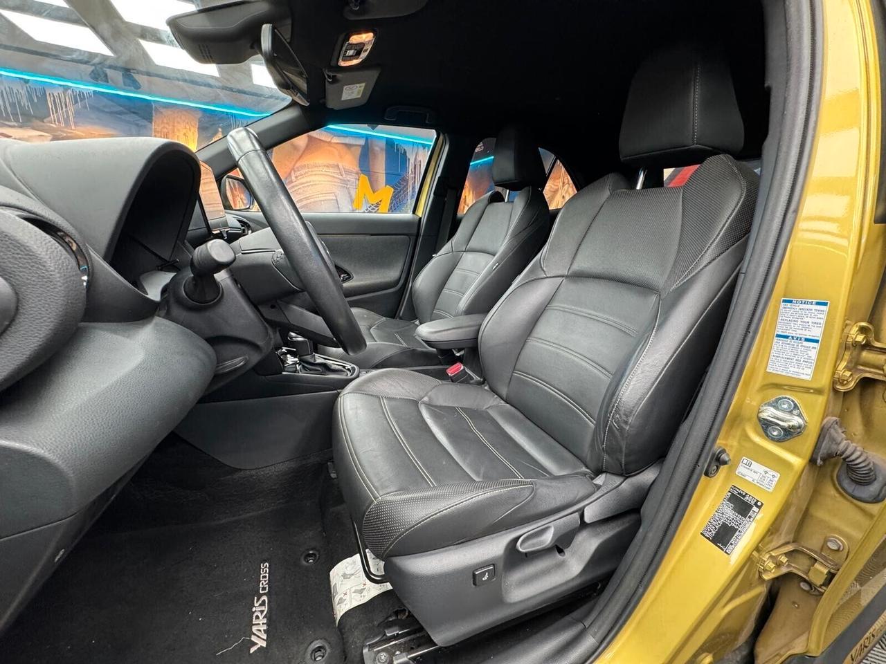 Toyota Yaris Cross 1.5 Hybrid 5p. E-CVT AWD-i Premiere (087)