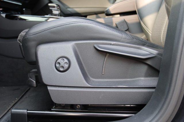 AUDI Q5 40 TDI 204 CV quattro S tronic Identity Black