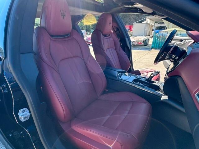 Maserati Ghibli V6 430 CV AWD Modena
