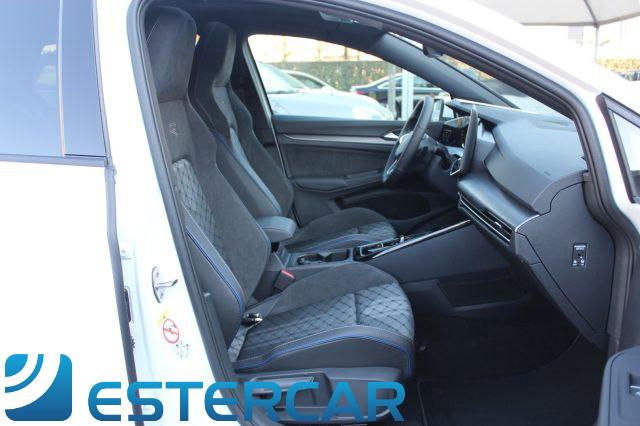 VOLKSWAGEN Golf 8.5 2.0 TDI 150CV DSG R-Line Plus TETTO LED PRONTA