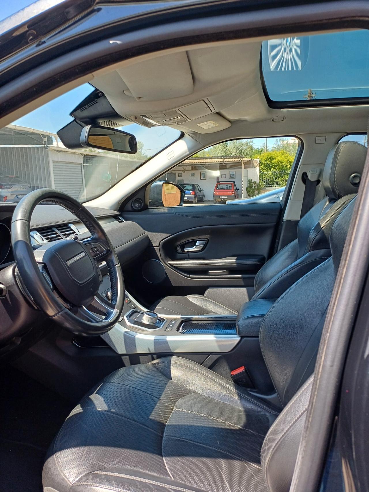 Land Rover Range Evoque 2.0 TD4 180 CV 5p. Autobiography