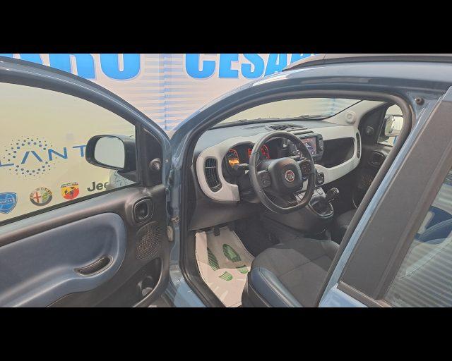 FIAT New Panda 1.0 firefly hybrid 70cv 5p.ti Cross