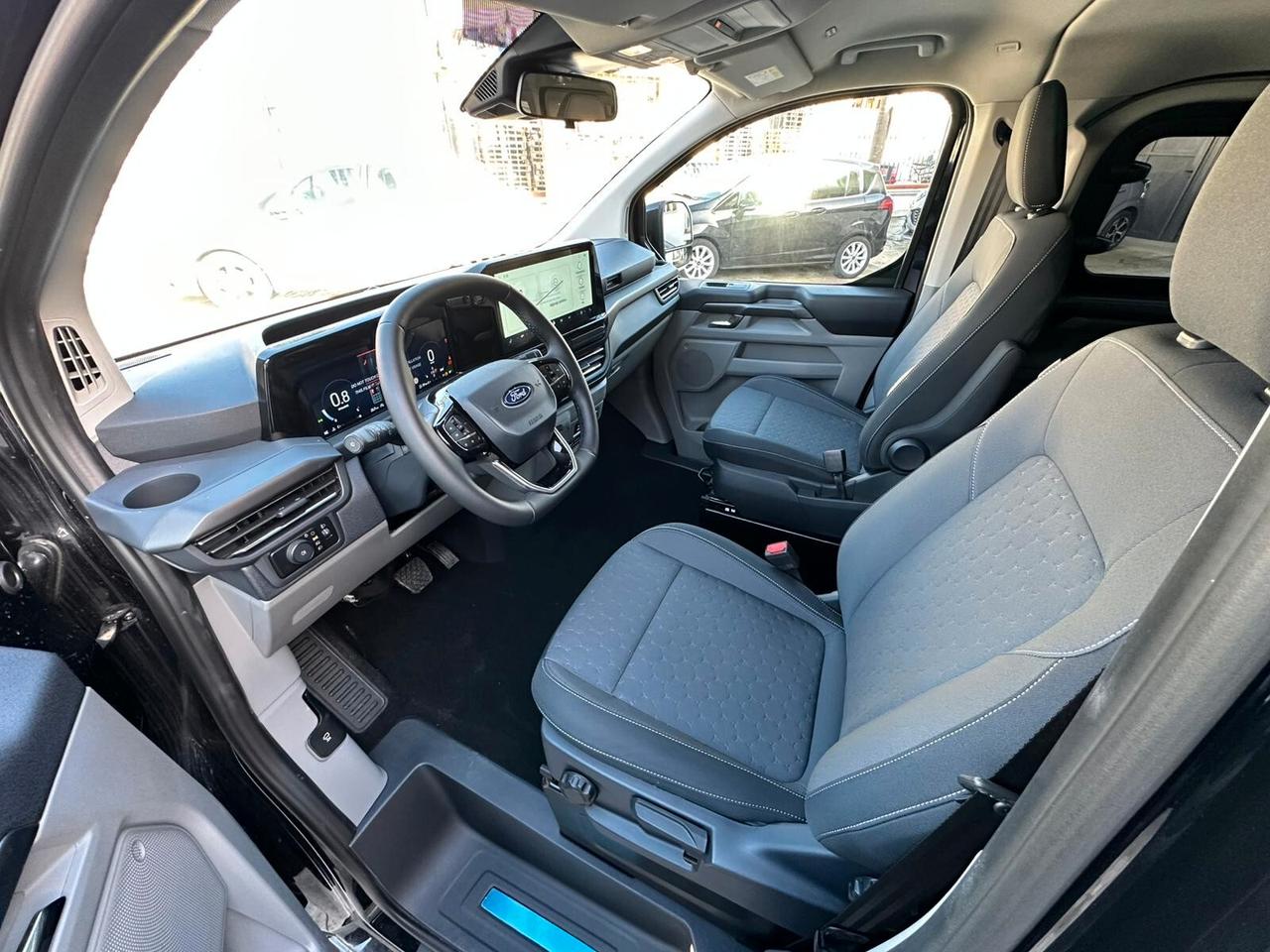 Ford Tourneo Custom TITANIUM