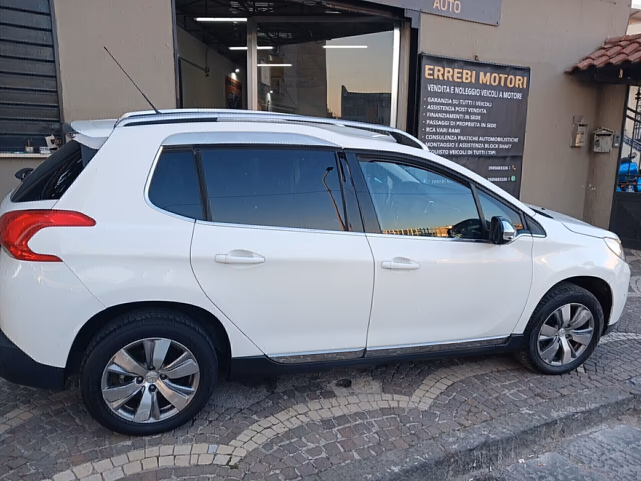 Peugeot 2008 1.6 HDi AUTOMATICA