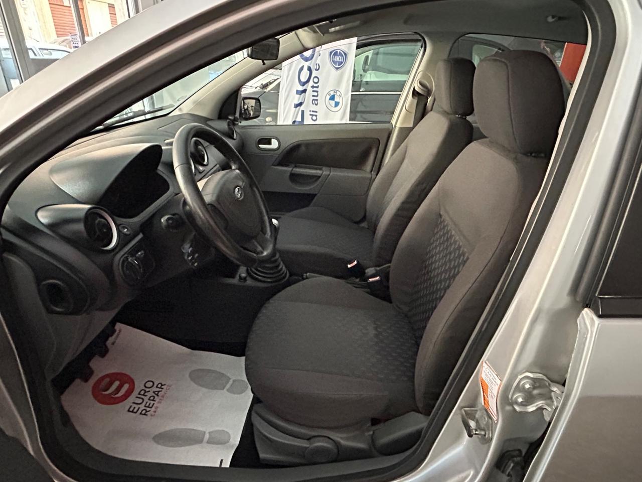 Ford Fiesta 1.4 Benz Servosterzo A/C