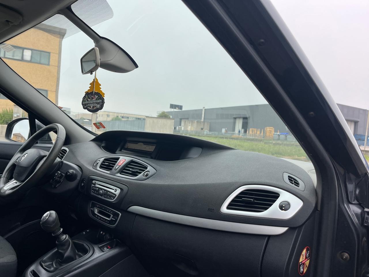 Renault Scenic Scénic 1.5 dCi Dynamique 7 Posti