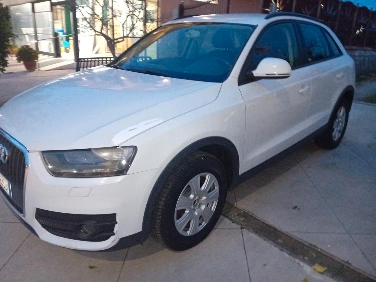 Audi Q3 2.0 TDI quattro Business