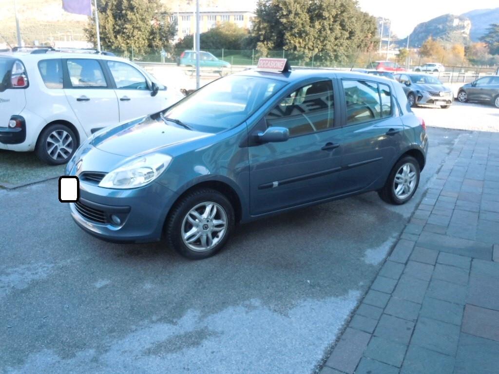 Renault Clio 1.2 5P