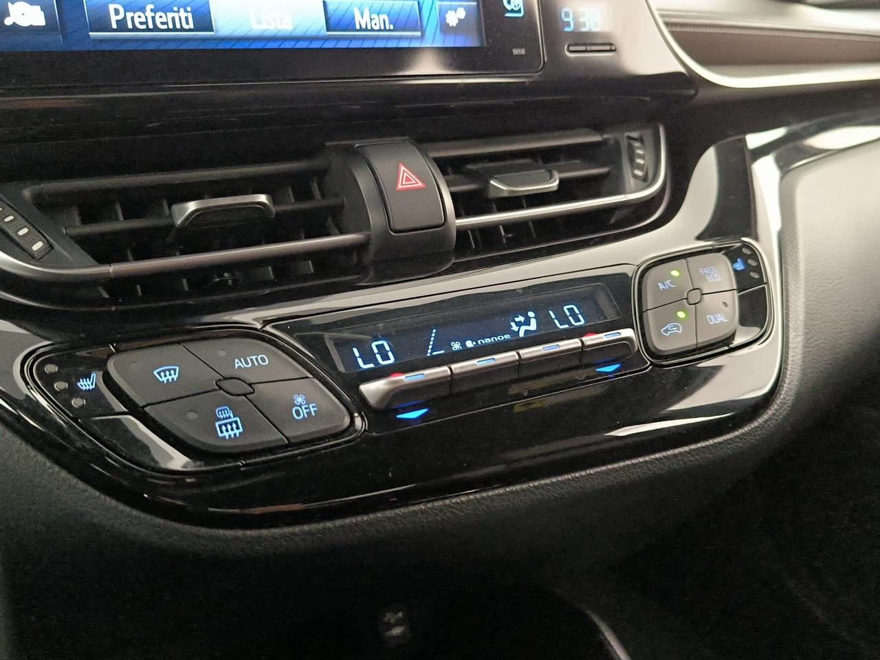 Toyota C-HR 1.8h lounge 2wd e-cvt my18