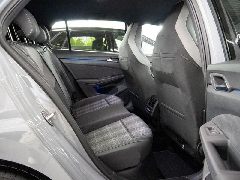 Volkswagen Golf 2.0 TDI GTD DSG LED MATRIX CAMERA 18"