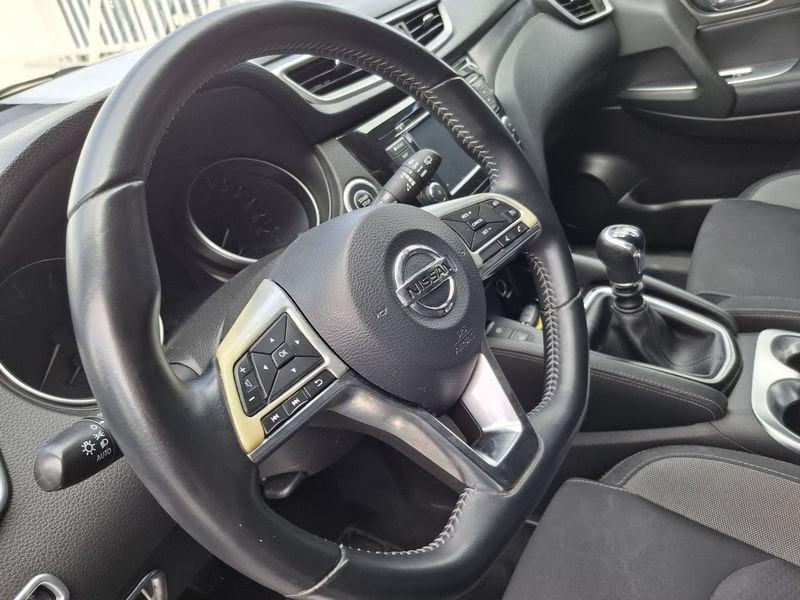Nissan Qashqai II 2017 1.3 dig-t N-Connecta 160cv