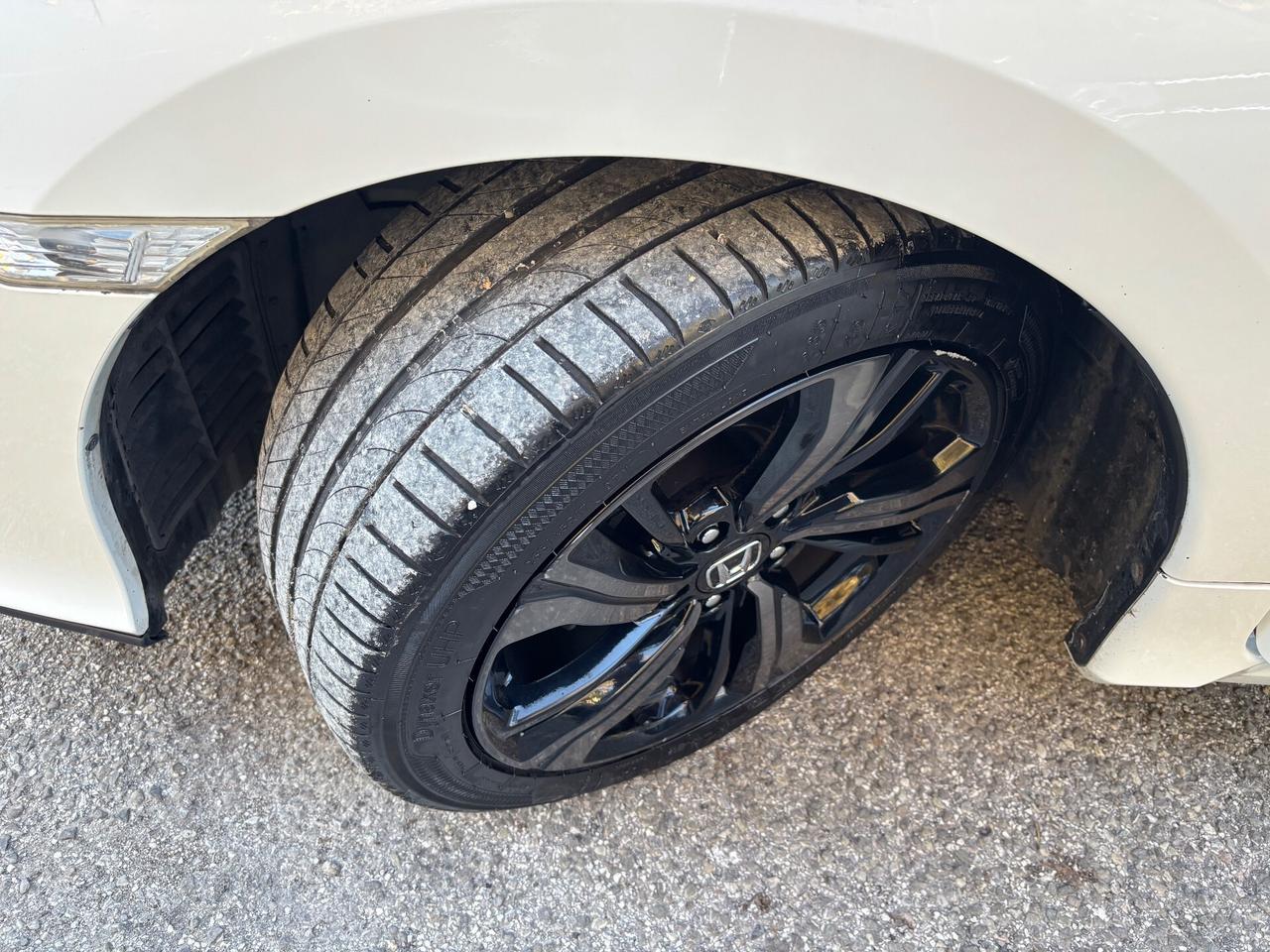 Honda Civic 1.6 5 porte Executive Premium