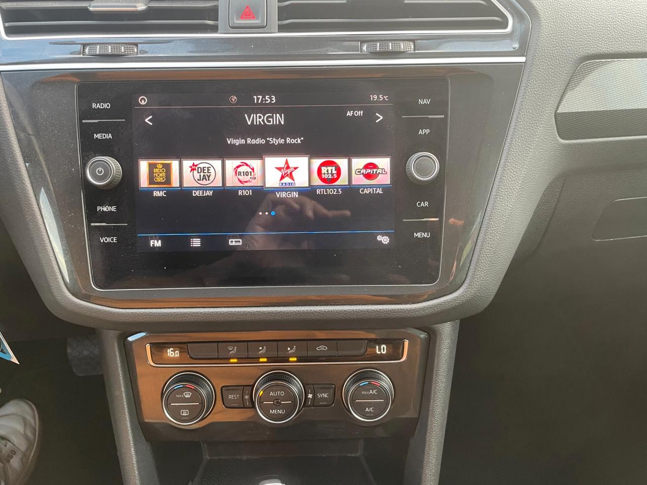 Volkswagen Tiguan 2.0 TDI SCR DSG Business BlueMotion Technology