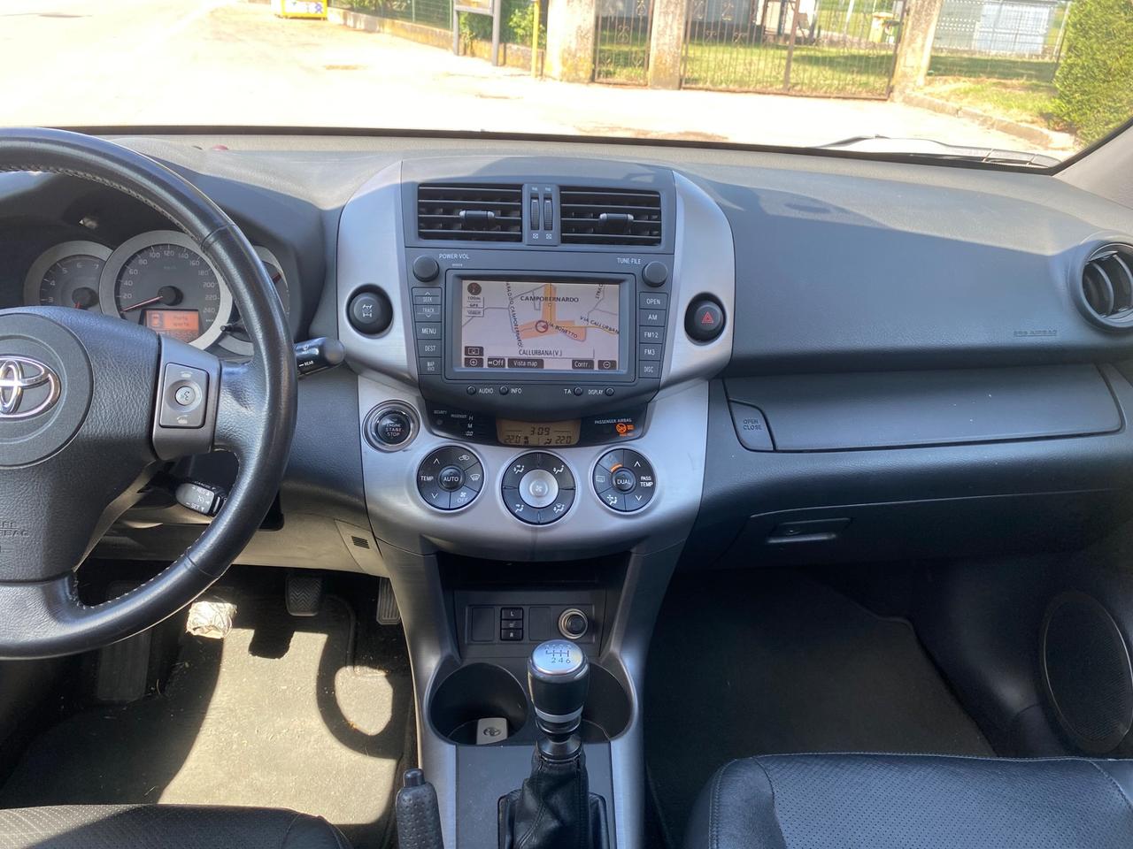 Toyota RAV 4 RAV4 2.2 D-4D 177 CV Luxury