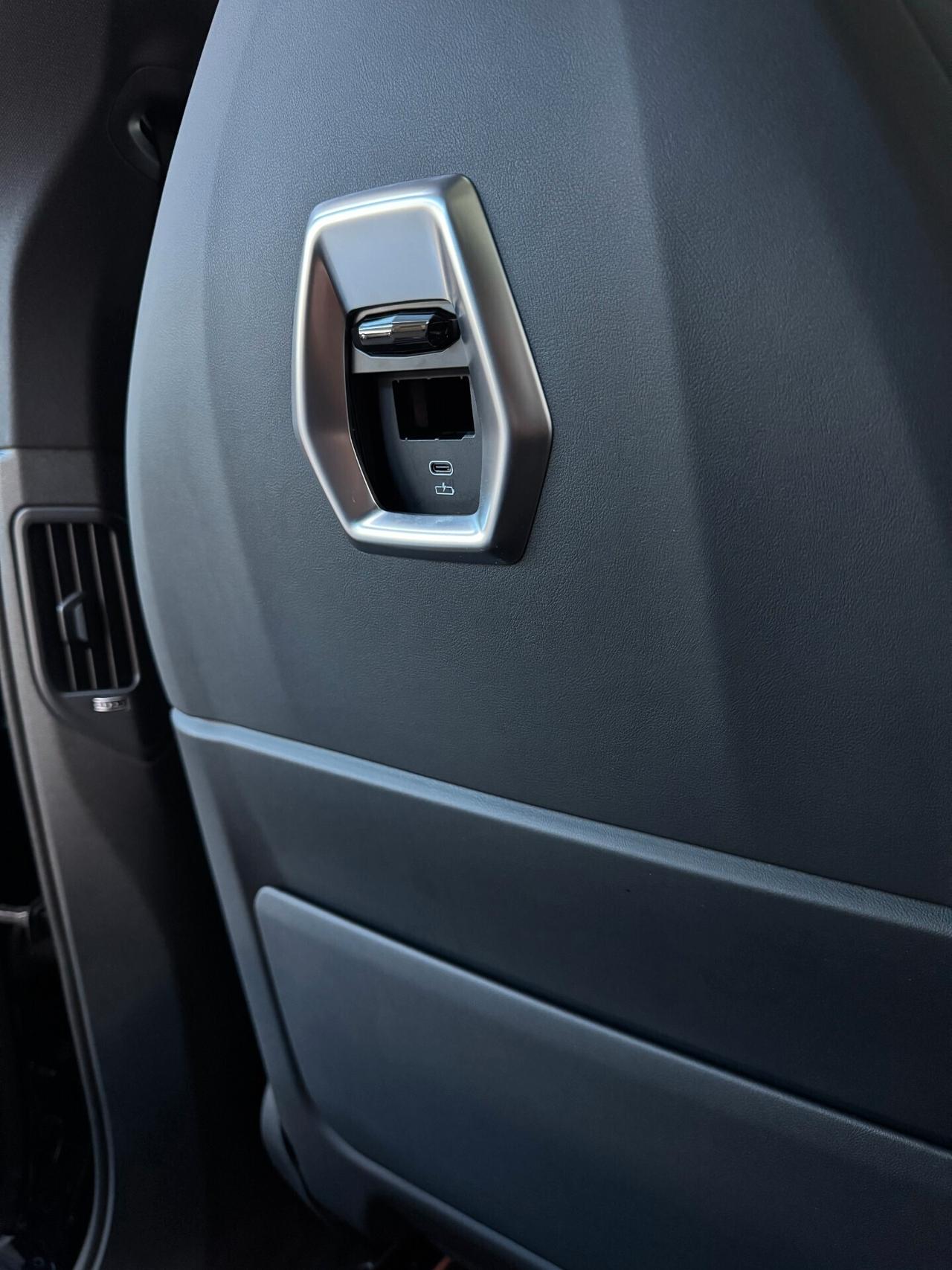 BMW X5 M M60i M-SPORT PRO XDrive 4.4cc 530cv FULL OPTIONAL